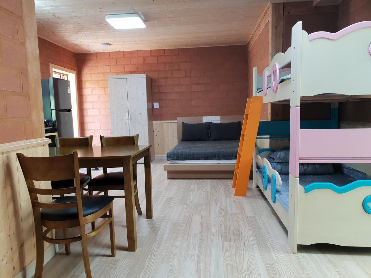 Rainbow Hwangto Pension Пьончан Екстериор снимка
